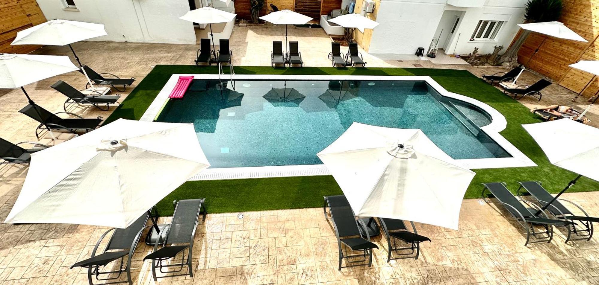 Sun Plaza Suites - Adults Only 아이아 나파 외부 사진